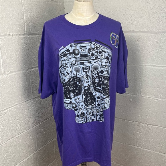 2XL Purple Radios T shirt - Picture 1 of 3